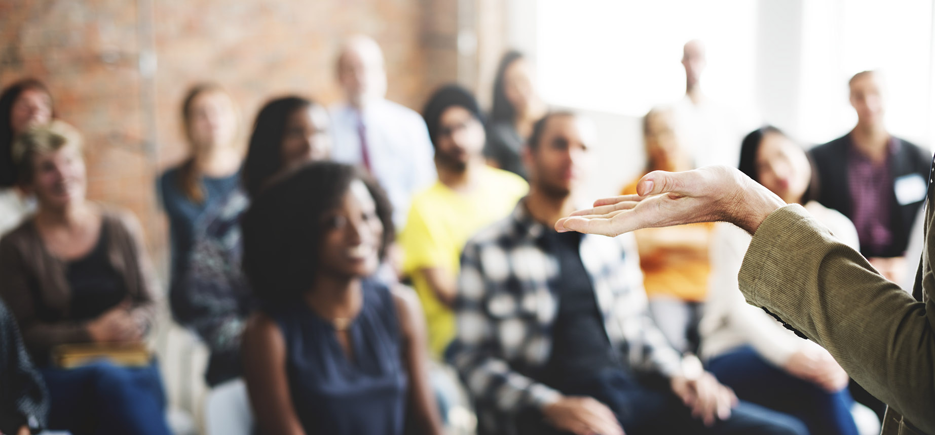 Banner do projeto CEP da Associação Verde Esperança com chamada para formação empreendedora e promoção de negócios sustentáveis em Piracaia/SP.